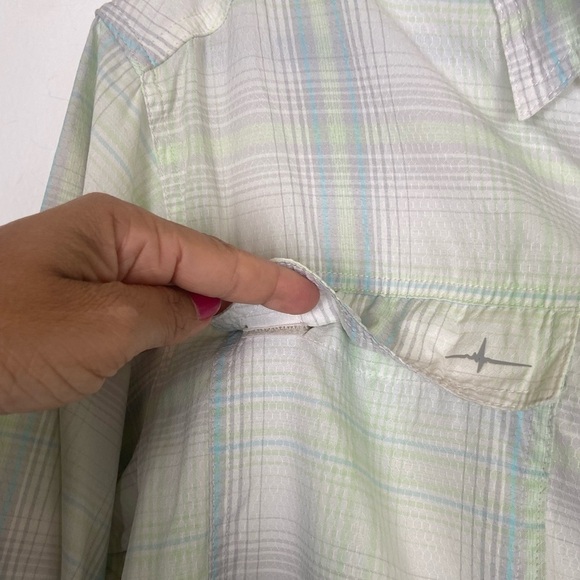 Habit Men’s Fishing Shirt Size Large Vented Short Sleeve Plaid Gray and Green - Picture 5 of 11